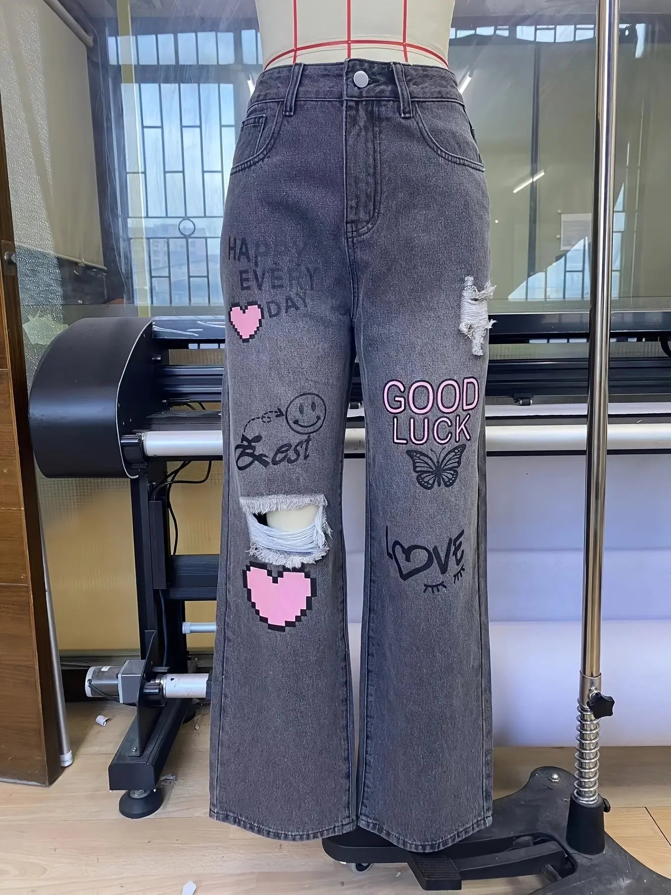 High Waist Heart Graffiti Jeans: Casual Wide-Leg Style, Ripped Denim for All Seasons Bella's store